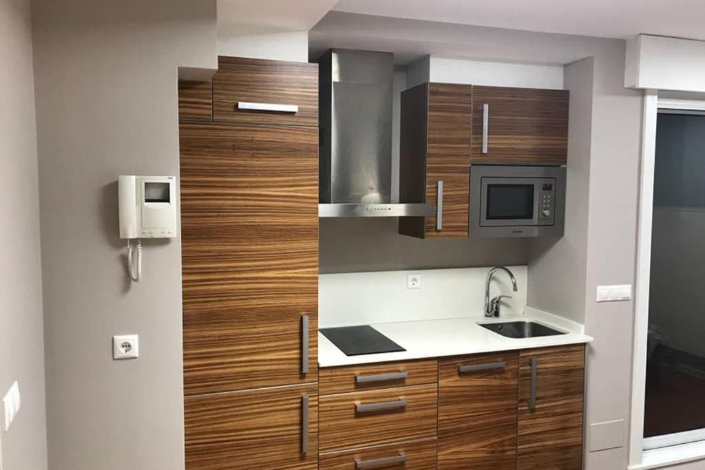 Ferienwohnung Loft Con Entrada Autonoma/Terraza/Wifi En Centro A Coruña Exterior foto