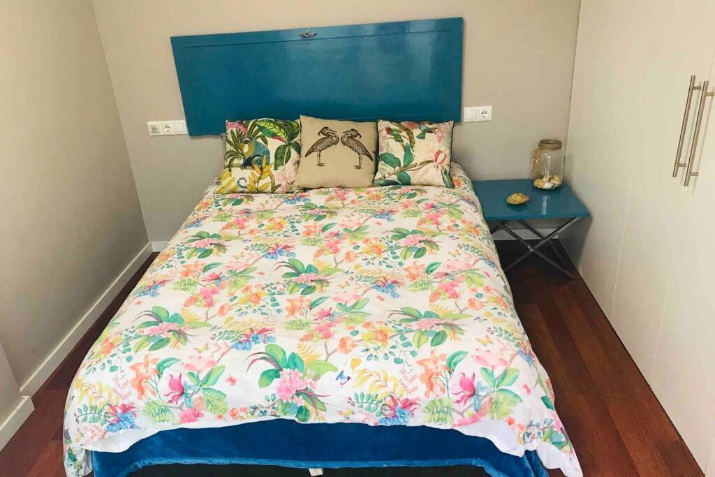 Ferienwohnung Loft Con Entrada Autonoma/Terraza/Wifi En Centro A Coruña Exterior foto