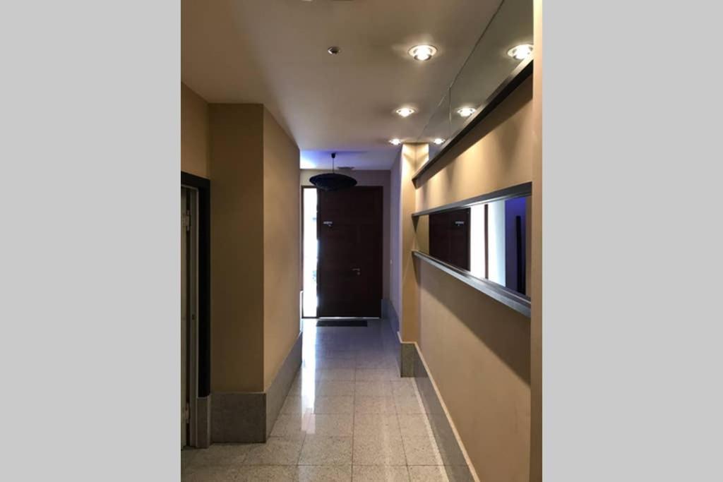 Ferienwohnung Loft Con Entrada Autonoma/Terraza/Wifi En Centro A Coruña Exterior foto