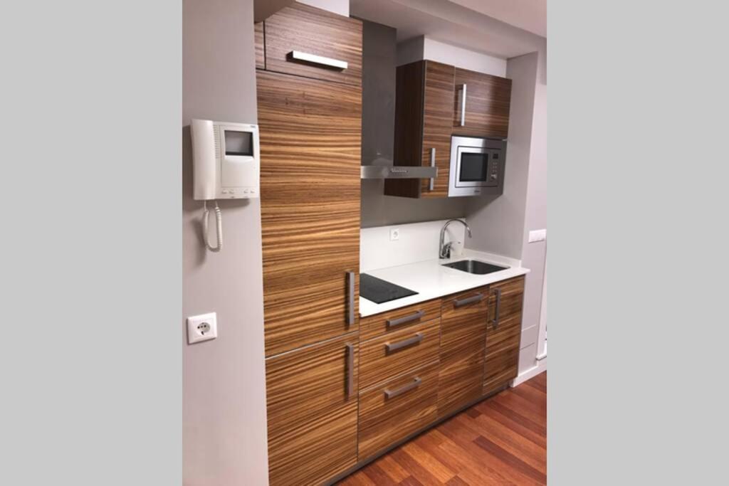 Ferienwohnung Loft Con Entrada Autonoma/Terraza/Wifi En Centro A Coruña Exterior foto